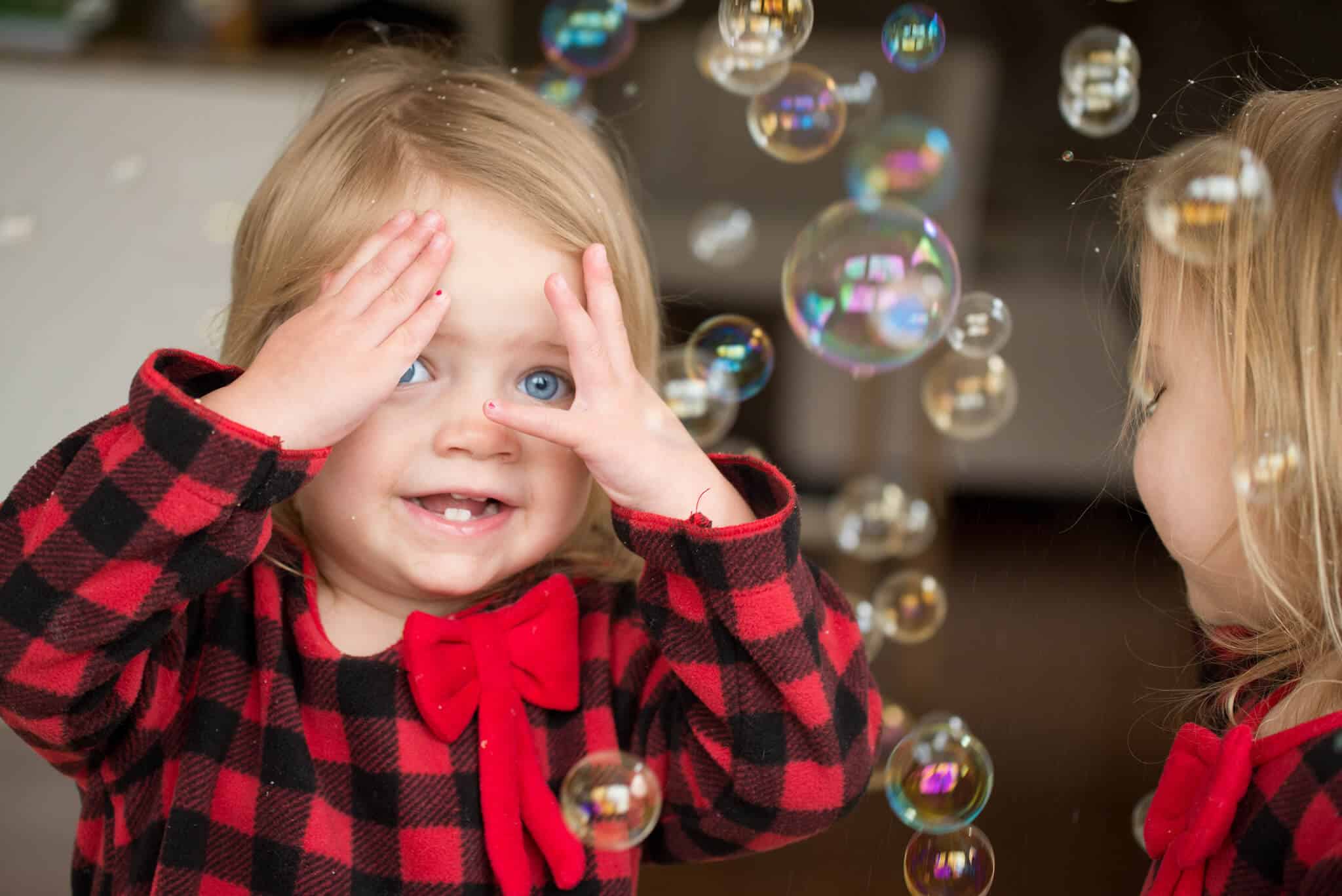 How to Help Your Child To Shyness and Make New Friends